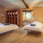bedroom with 4 single beds