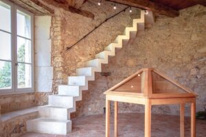 Stairs in Le PIgeonnier to go up to the bride and groom's room